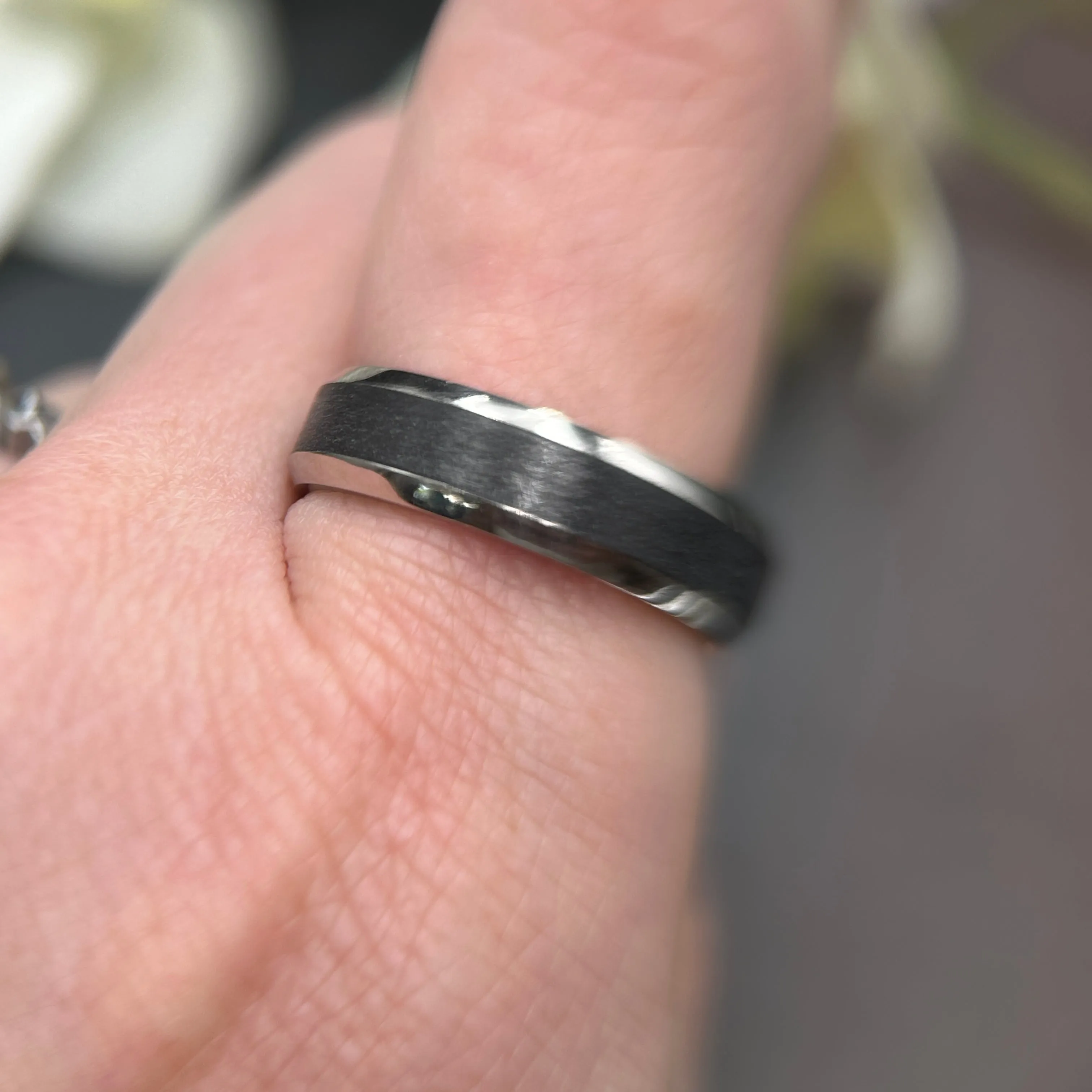 Narrow Carbon Fiber Ring