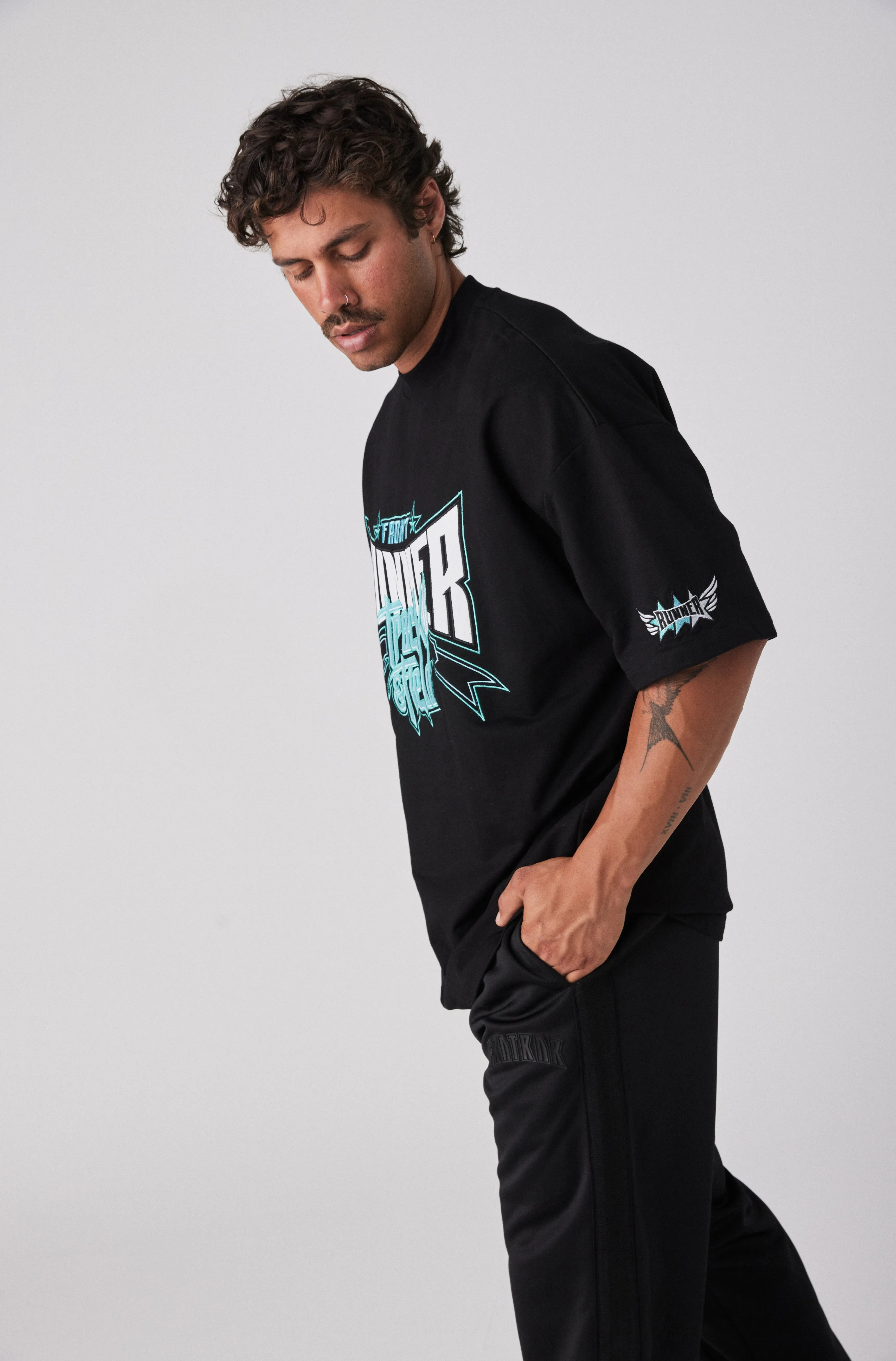 Track Runner Tee - Black Tiffany
